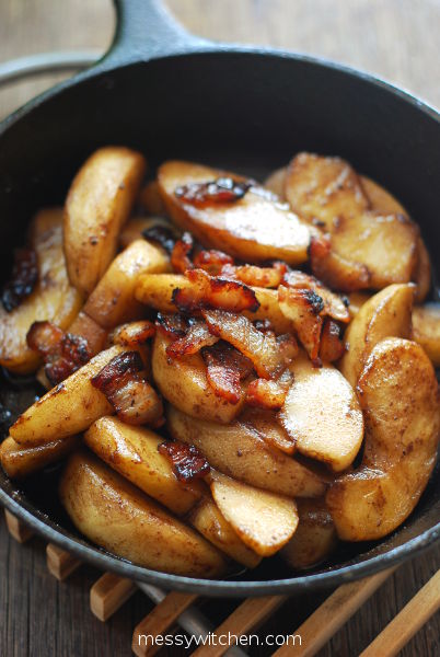Speculaas Fried Apples With Smoked Bacon & Honey